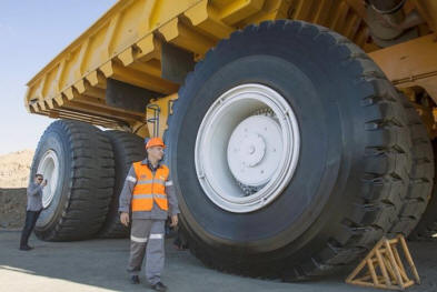 The largest dump truck in the world was tested in Siberia