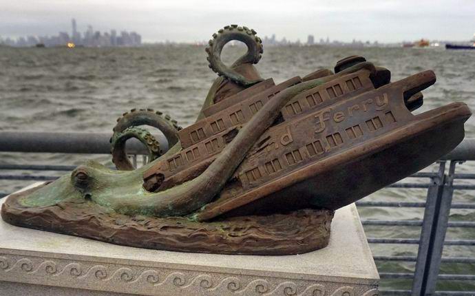 In the United States erected a monument to a ferry dragged to the bottom by a huge octopus