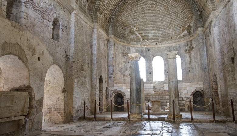 In Turkey, discovered the tomb of St. Nicholas the Wonderworker?