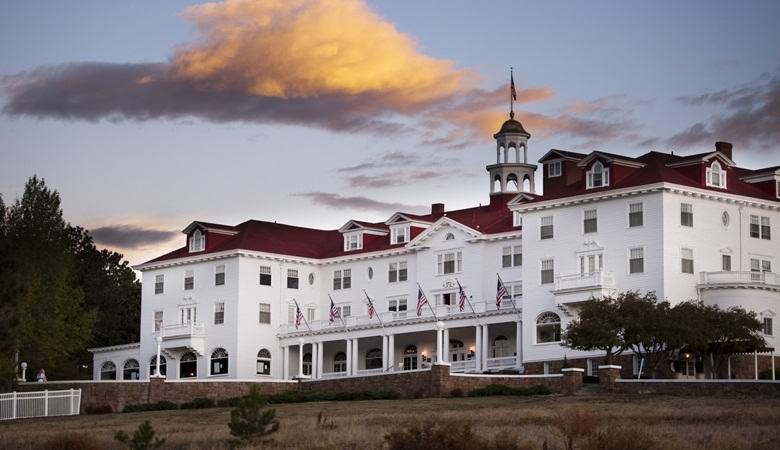 In a famous hotel, a ghost was accidentally photographed