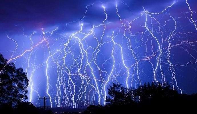 Mysterious lightning struck dozens of Germans