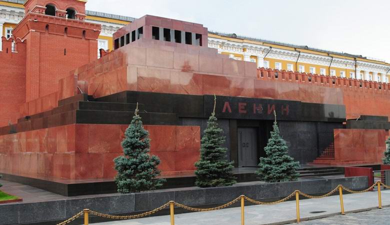 Foreign journalists suspected that Lenin