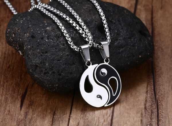 amulet yin yang 